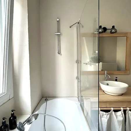 Lovely Haussmannian Flat In Montparnasse Paris Exterior photo