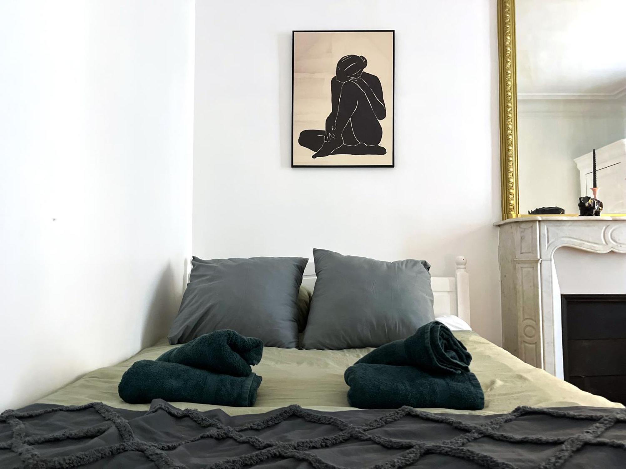 Lovely Haussmannian Flat In Montparnasse * Paris