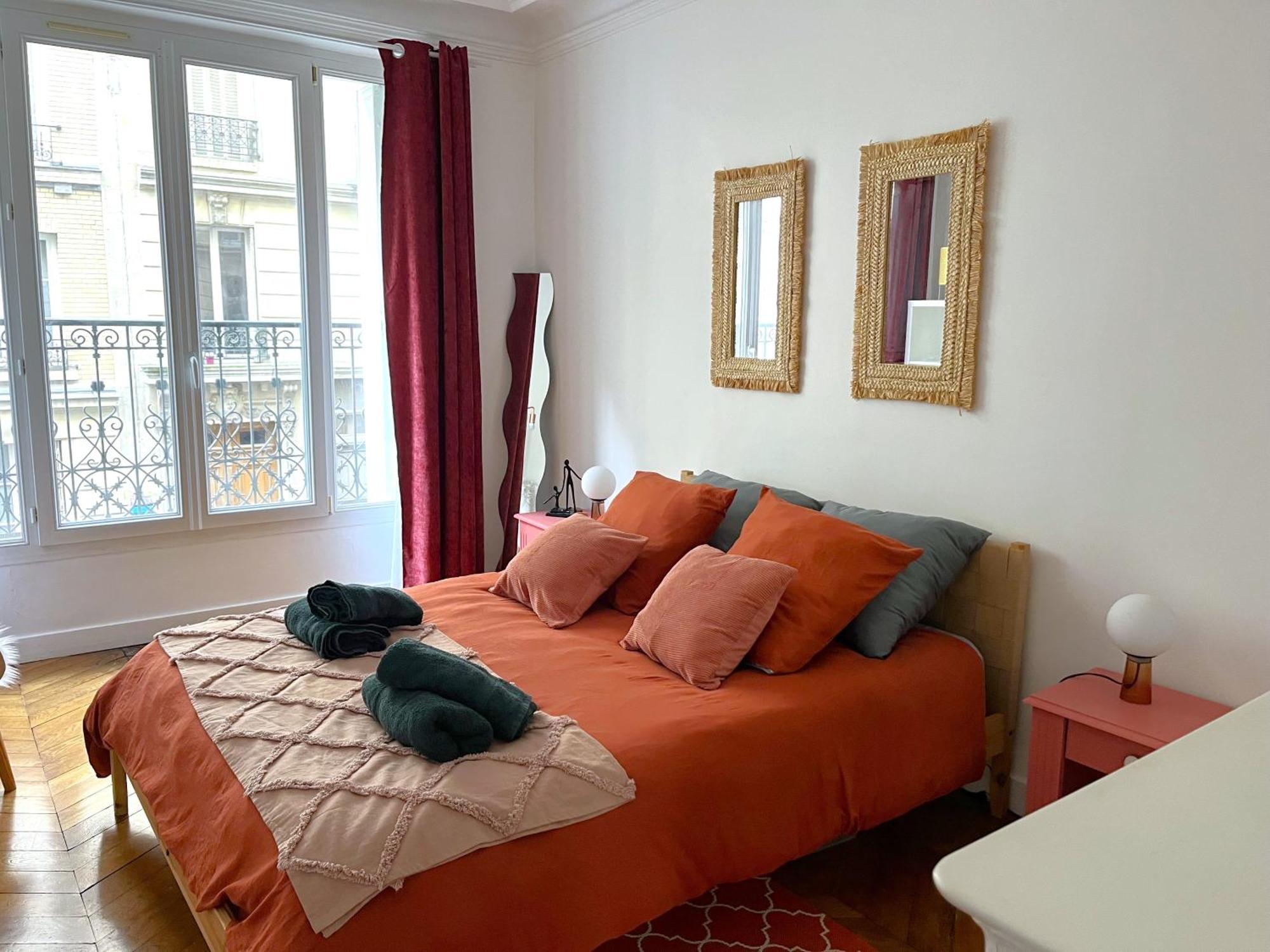 Apartment Lovely Haussmannian Flat In Montparnasse